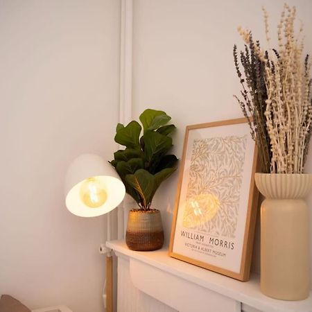 Appartement Tout Equipe Au Coeur Du Vieux Port St Victor Marseille Luaran gambar